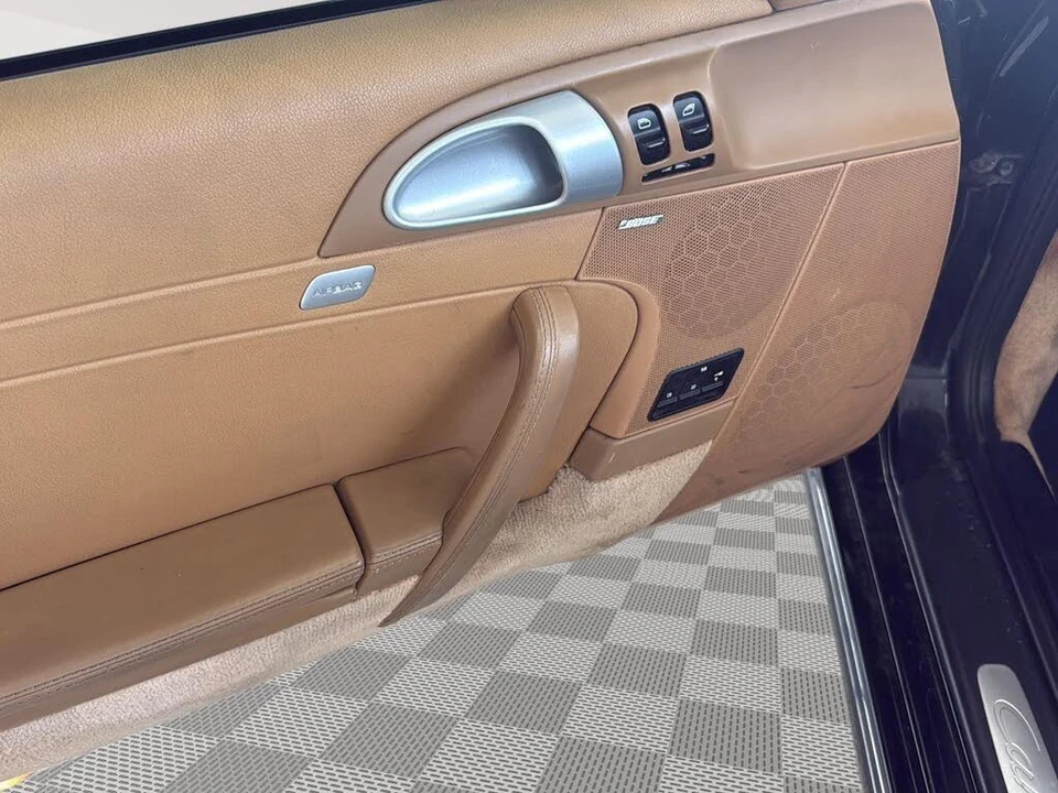 2006 Porsche 997 Carrera 4 - Image 10 of 31
