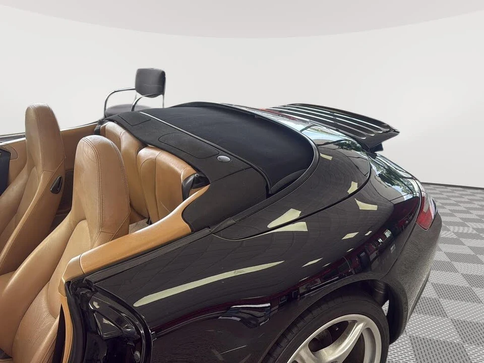 2006 Porsche 997 Carrera 4 - Image 17 of 31
