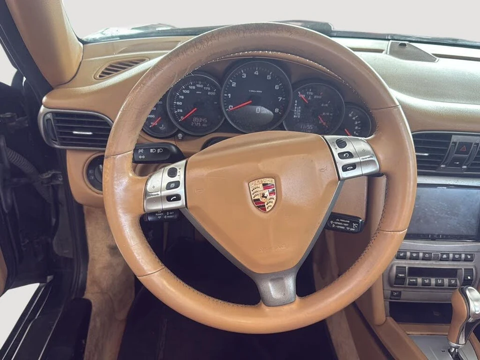 2006 Porsche 997 Carrera 4 - Image 11 of 31