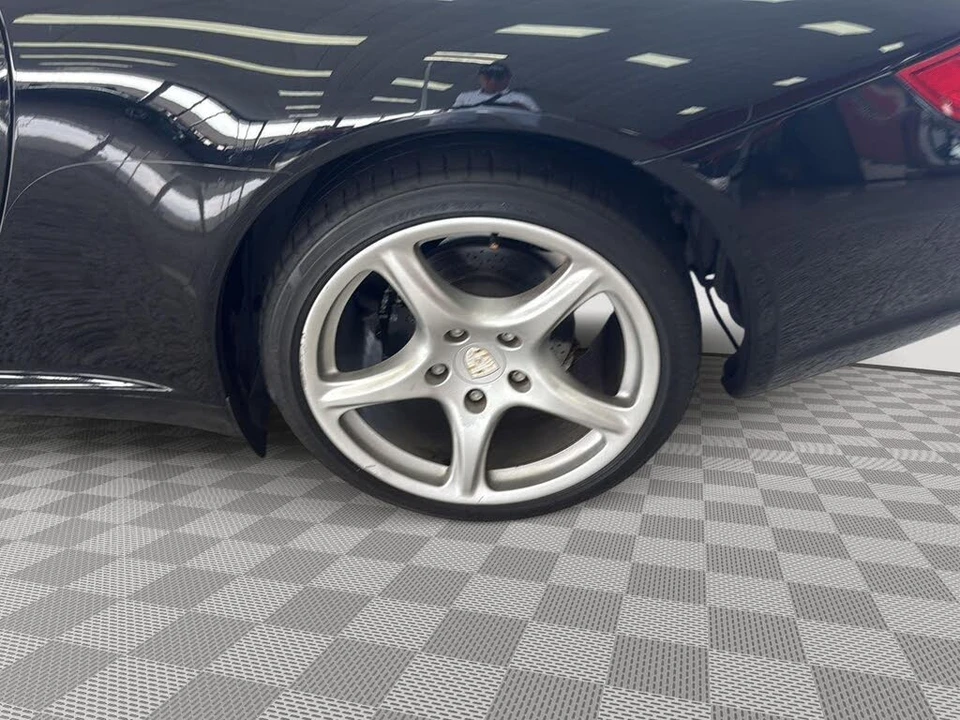 2006 Porsche 997 Carrera 4 - Image 18 of 31