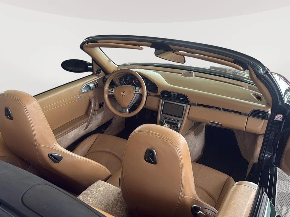 2006 Porsche 997 Carrera 4 - Image 22 of 31