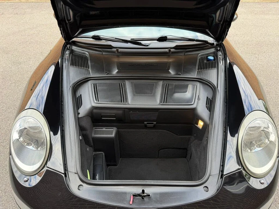 2006 Porsche 997 Carrera 4 - Image 16 of 17