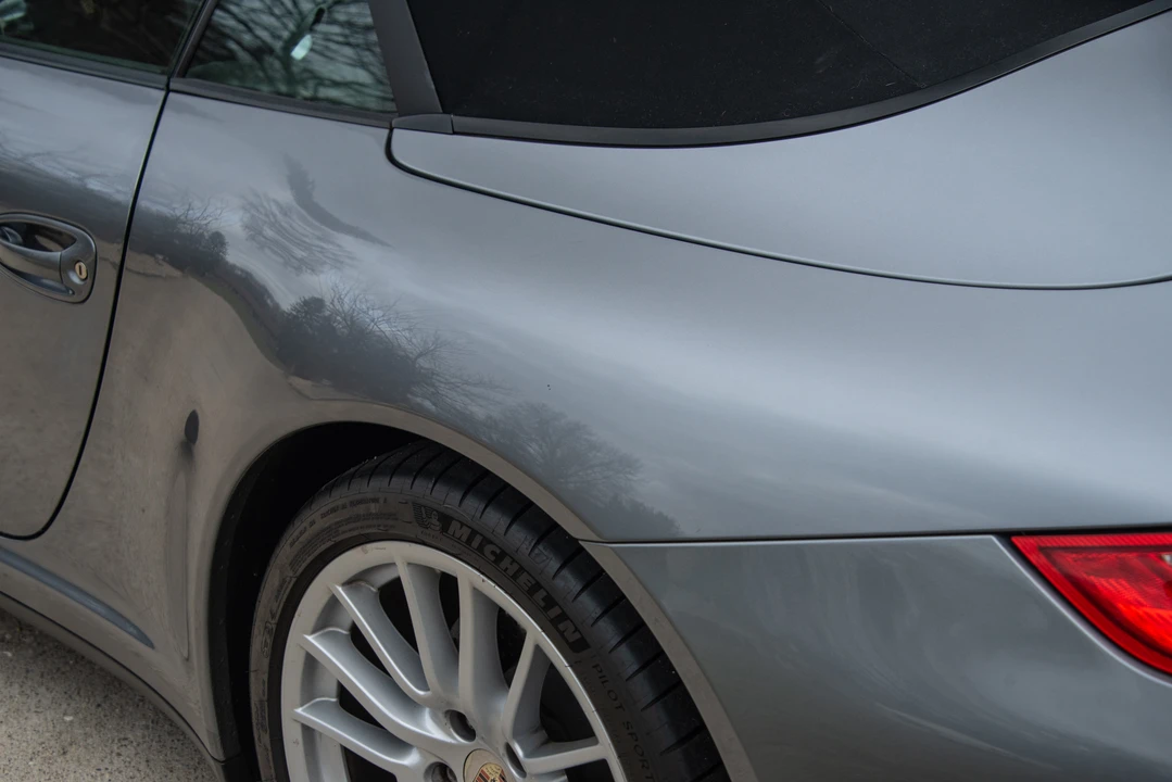 2006 Porsche 997 Carrera 4 - Image 25 of 31