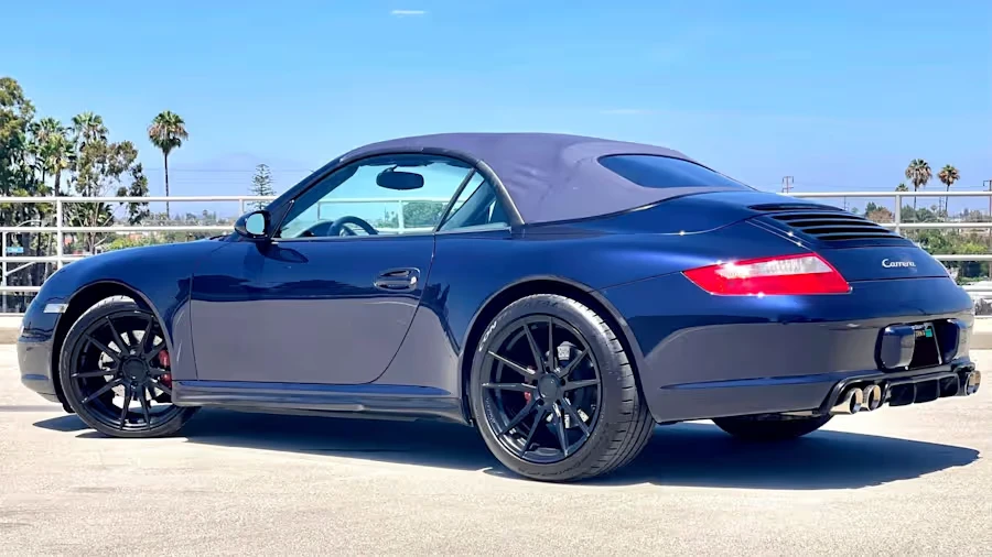 2006 Porsche 997 Carrera 4 - Image 16 of 31