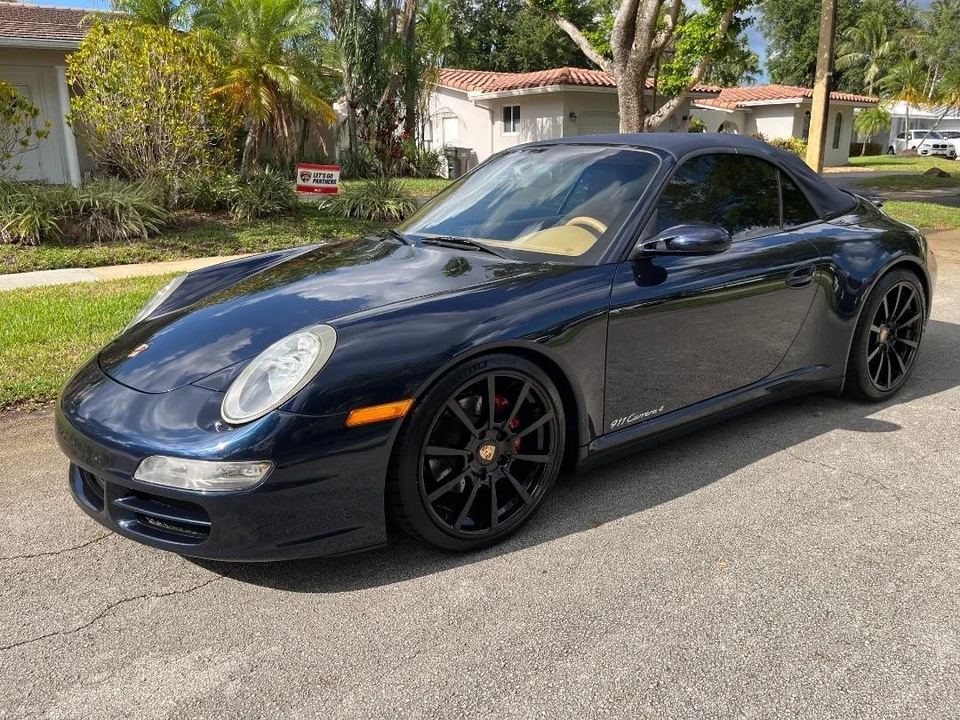 2006 Porsche 997 Carrera 4 - Image 9 of 31