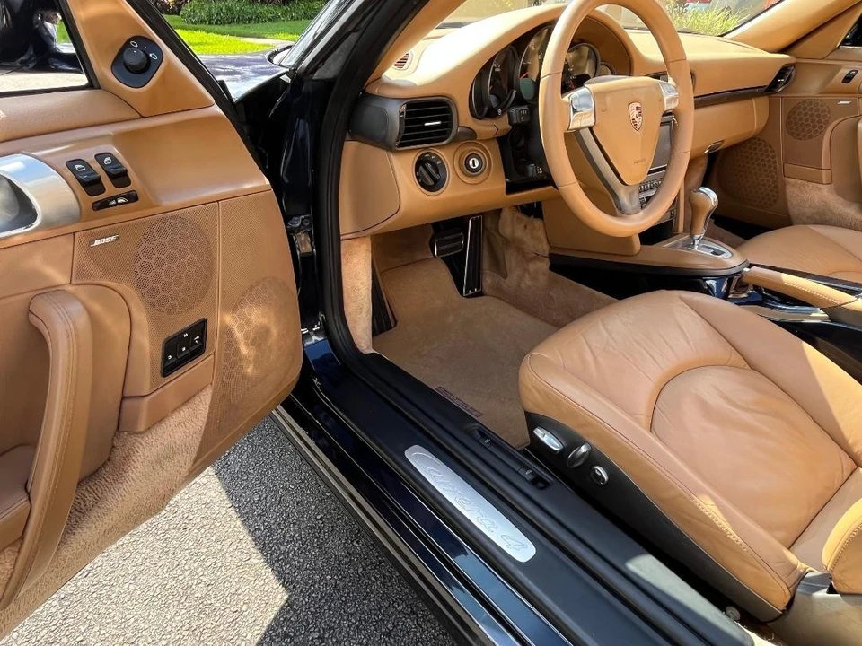 2006 Porsche 997 Carrera 4 - Image 18 of 31