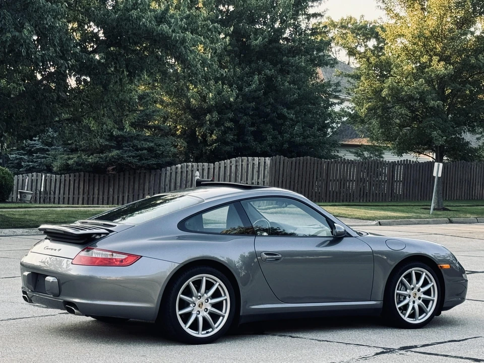 2006 Porsche 997 Carrera - Image 28 of 31