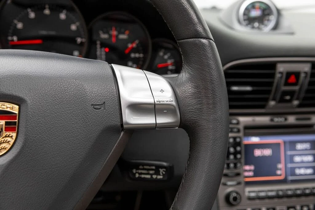 2006 Porsche 997 Carrera 4 - Image 25 of 31