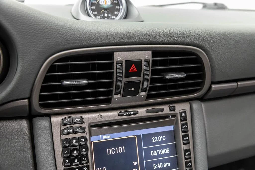 2006 Porsche 997 Carrera 4 - Image 28 of 31
