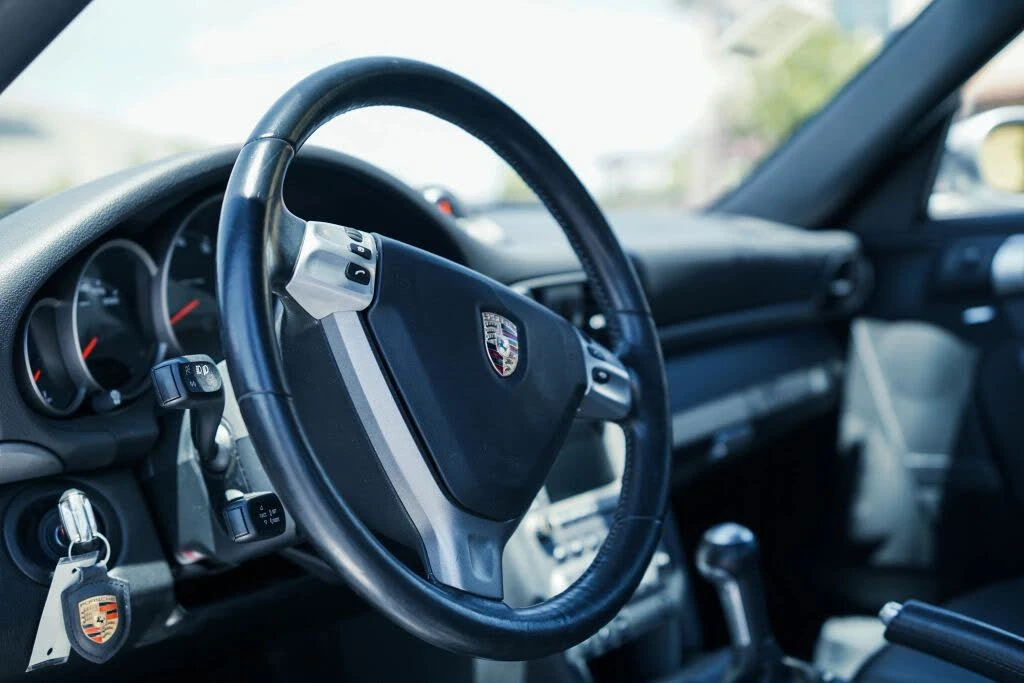 2006 Porsche 997 Carrera 4 - Image 12 of 31