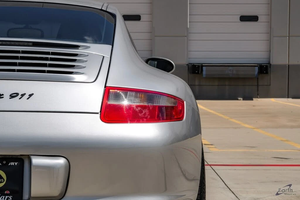 2006 Porsche 997 Carrera 4 - Image 15 of 31