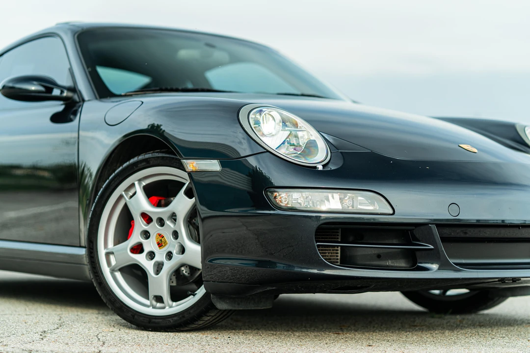 2006 Porsche 997 Carrera 4 - Image 25 of 31