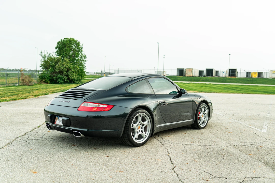 2006 Porsche 997 Carrera 4 - Image 15 of 31