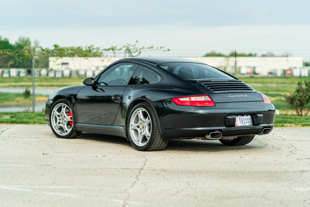 2006 Porsche 997 Carrera 4 - Image 10 of 31