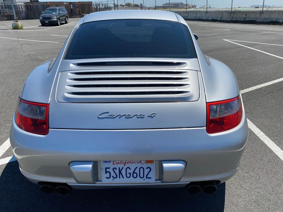 2006 Porsche 997 Carrera 4 - Image 18 of 31