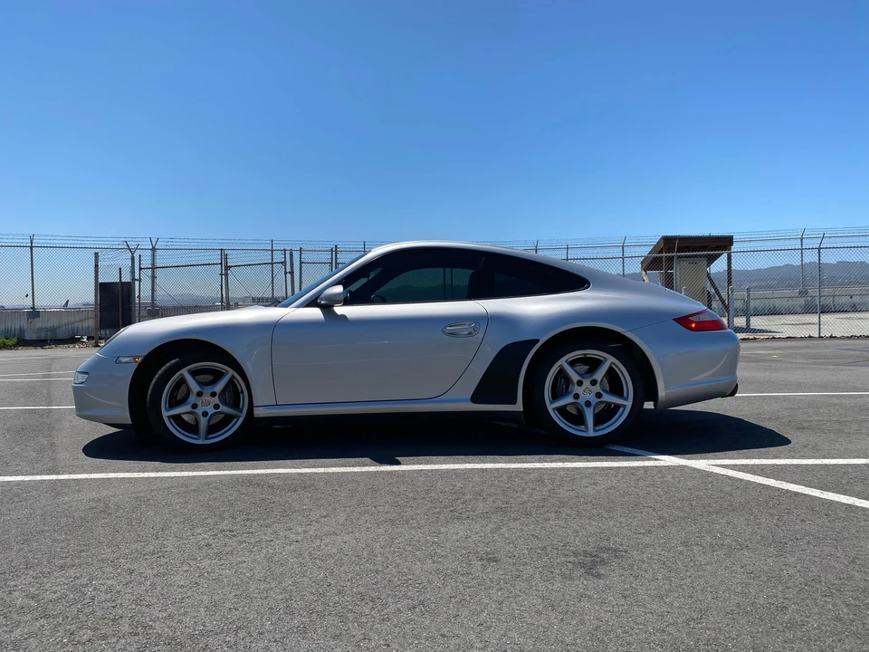 2006 Porsche 997 Carrera 4 - Image 12 of 31