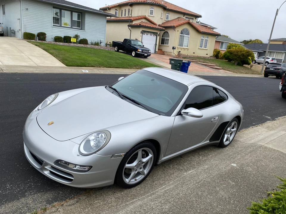 2006 Porsche 997 Carrera 4 - Image 10 of 31