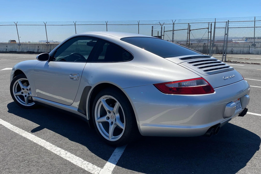 2006 Porsche 997 Carrera 4 - Image 4 of 31
