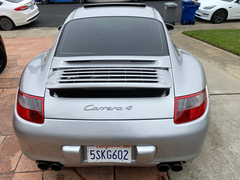 2006 Porsche 997 Carrera 4 - Image 17 of 31