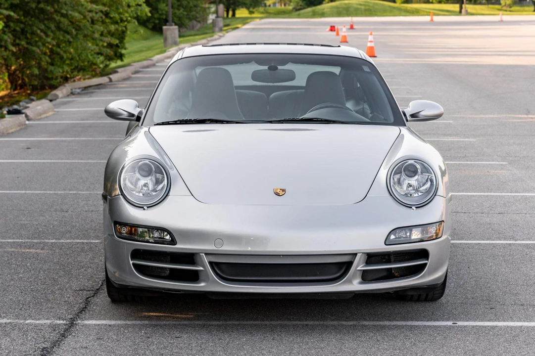 2006 Porsche 997 Carrera 4 - Image 2 of 18