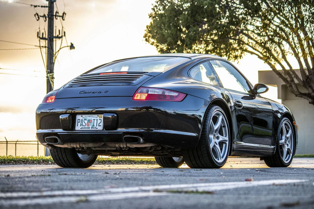 2006 Porsche 997 Carrera - Image 9 of 31