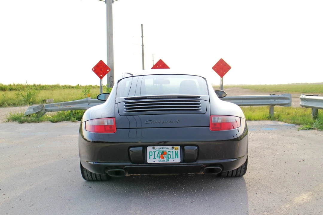 2006 Porsche 997 Carrera - Image 11 of 31