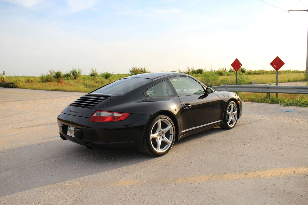 2006 Porsche 997 Carrera - Image 8 of 31