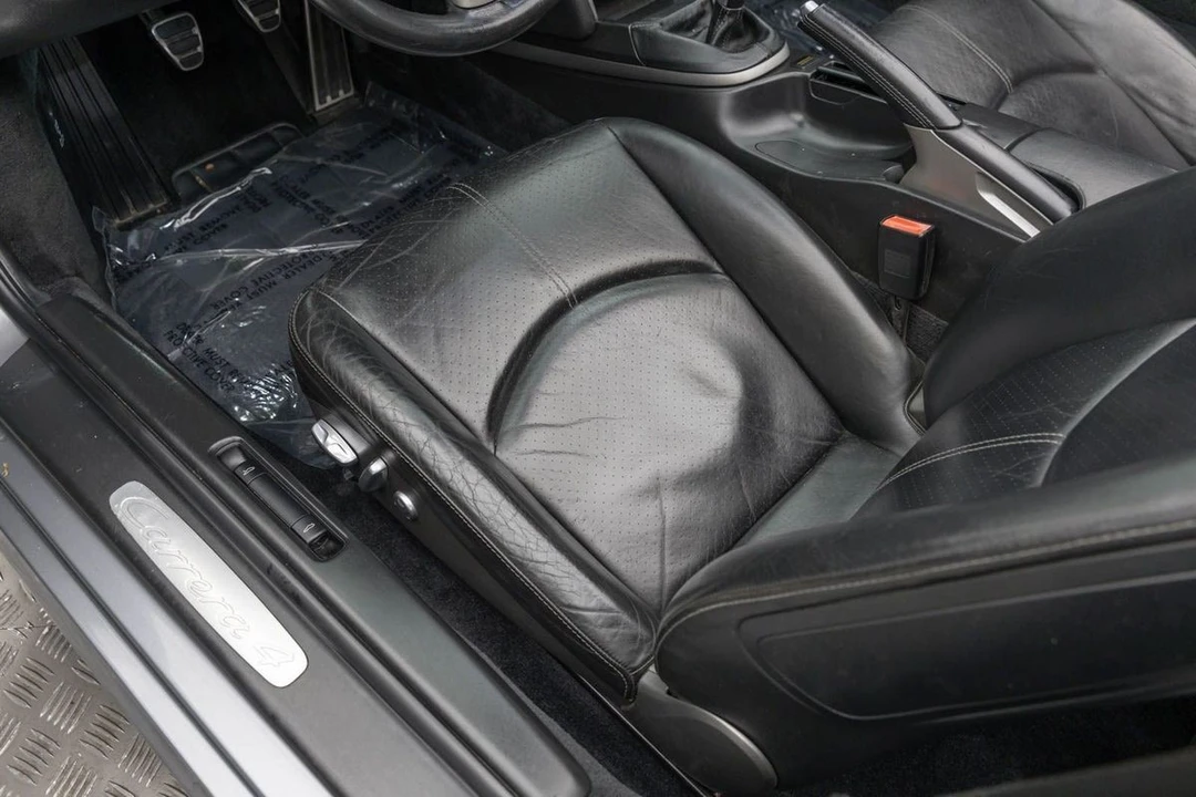 2006 Porsche 997 Carrera 4 - Image 23 of 31