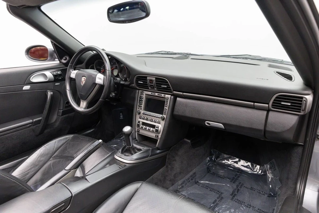 2006 Porsche 997 Carrera 4 - Image 17 of 31