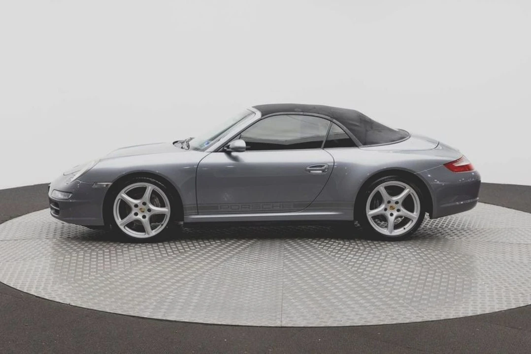 2006 Porsche 997 Carrera 4 - Image 10 of 31