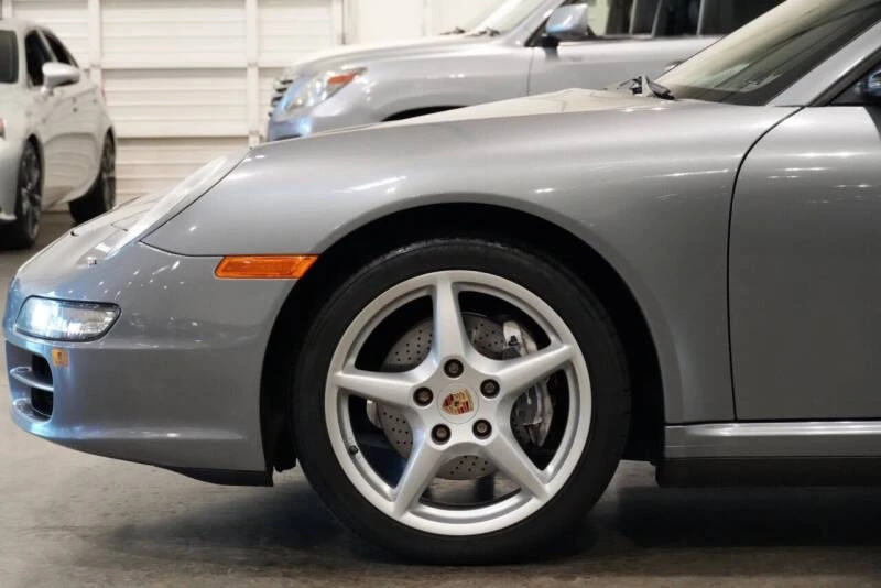 2006 Porsche 997 Carrera 4 - Image 6 of 31