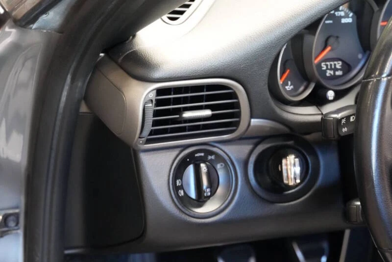 2006 Porsche 997 Carrera 4 - Image 25 of 31