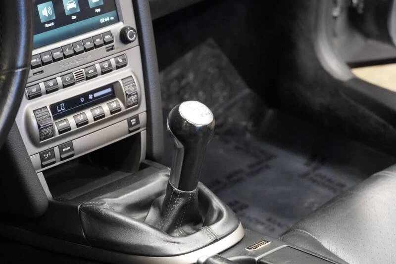 2006 Porsche 997 Carrera 4 - Image 18 of 31