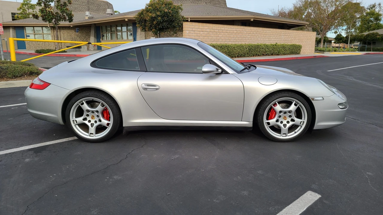 2006 Porsche 997 Carrera 4S - Image 2 of 31
