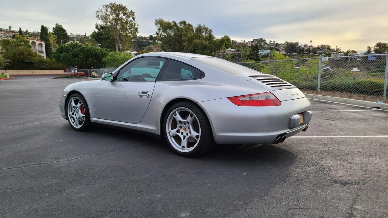 2006 Porsche 997 Carrera 4S - Image 12 of 31