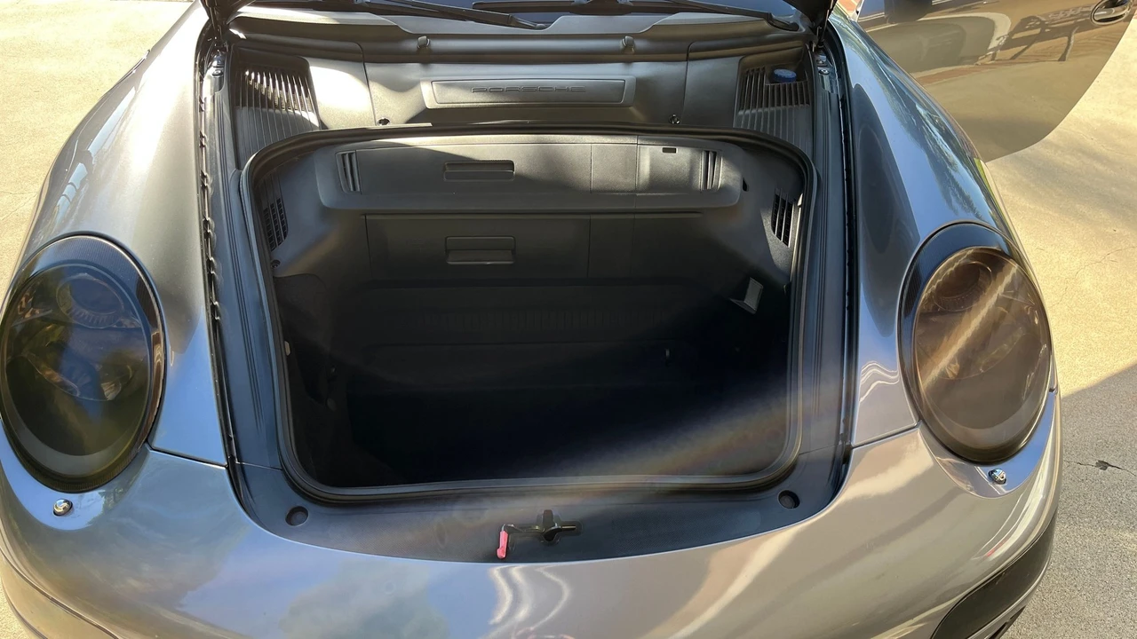 2006 Porsche 997 Carrera - Image 17 of 18
