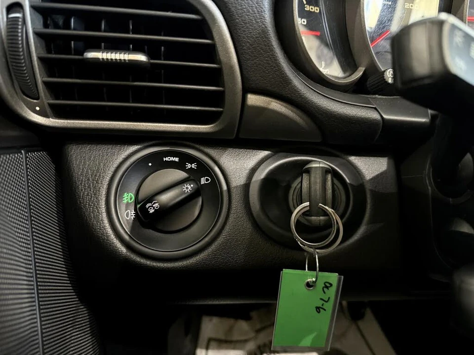 2006 Porsche 997 Carrera - Image 28 of 31