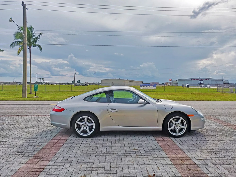 2006 Porsche 997 Carrera - Image 15 of 31