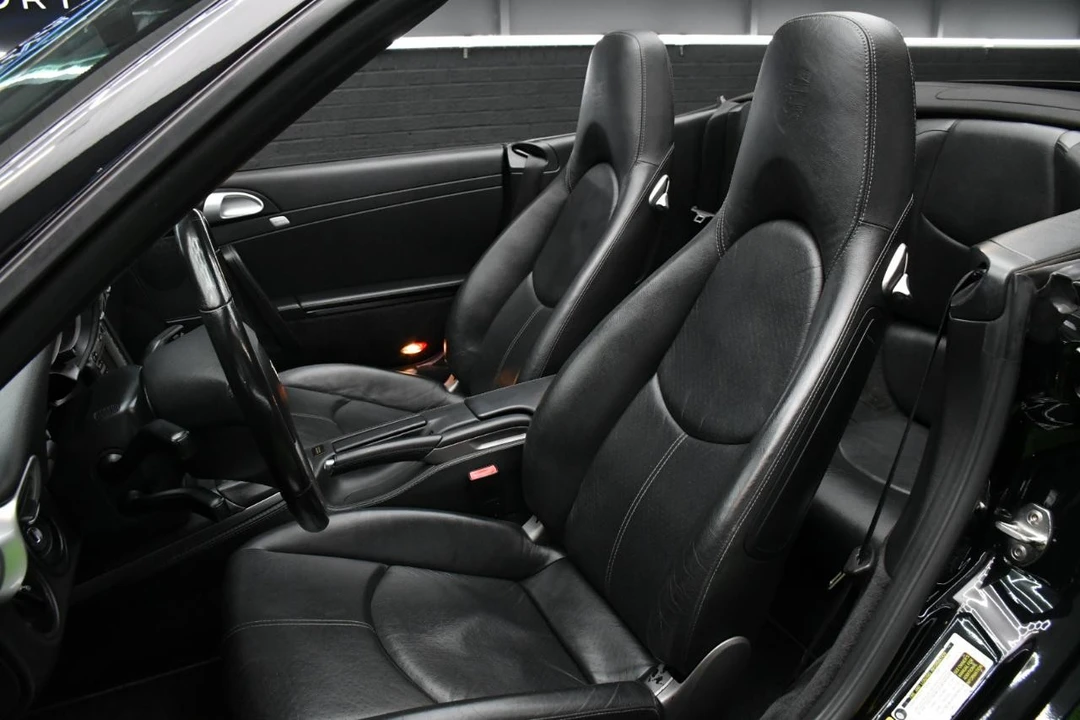 2006 Porsche - Image 18 of 31