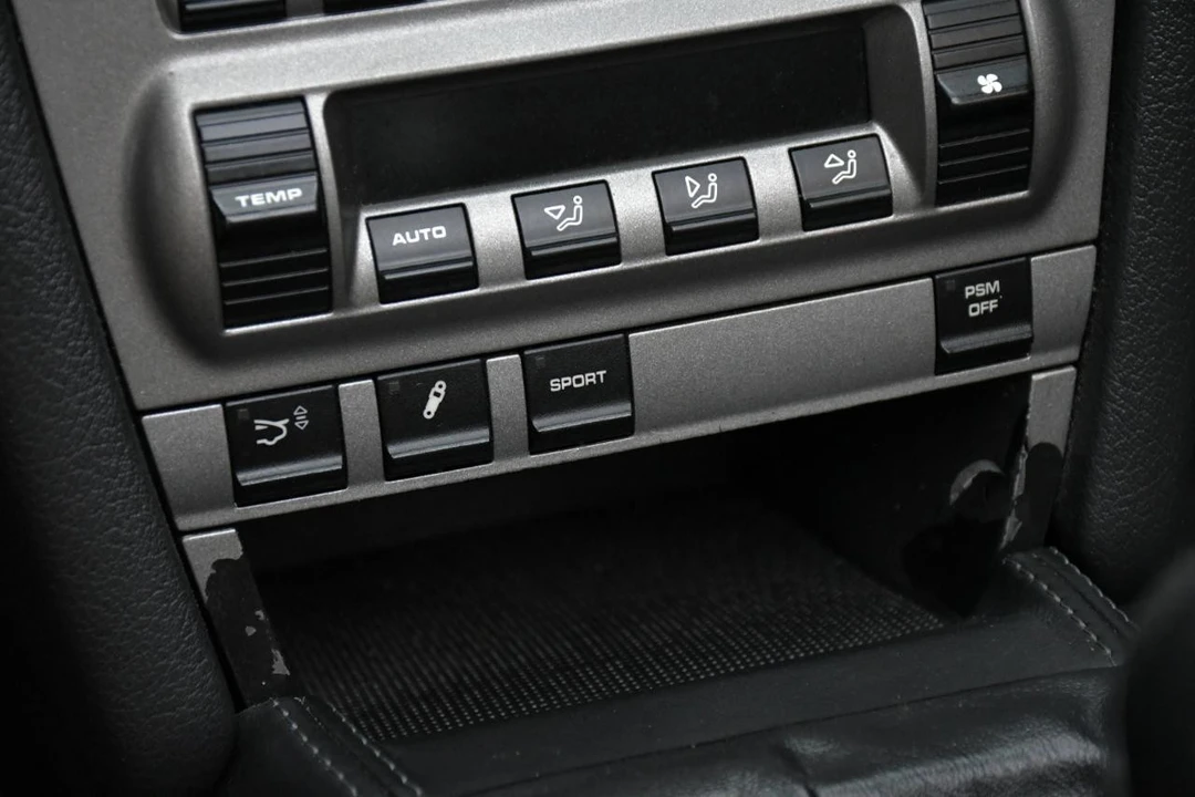 2006 Porsche - Image 24 of 31