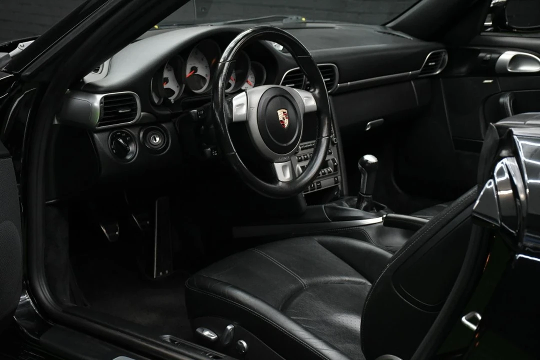2006 Porsche - Image 15 of 31