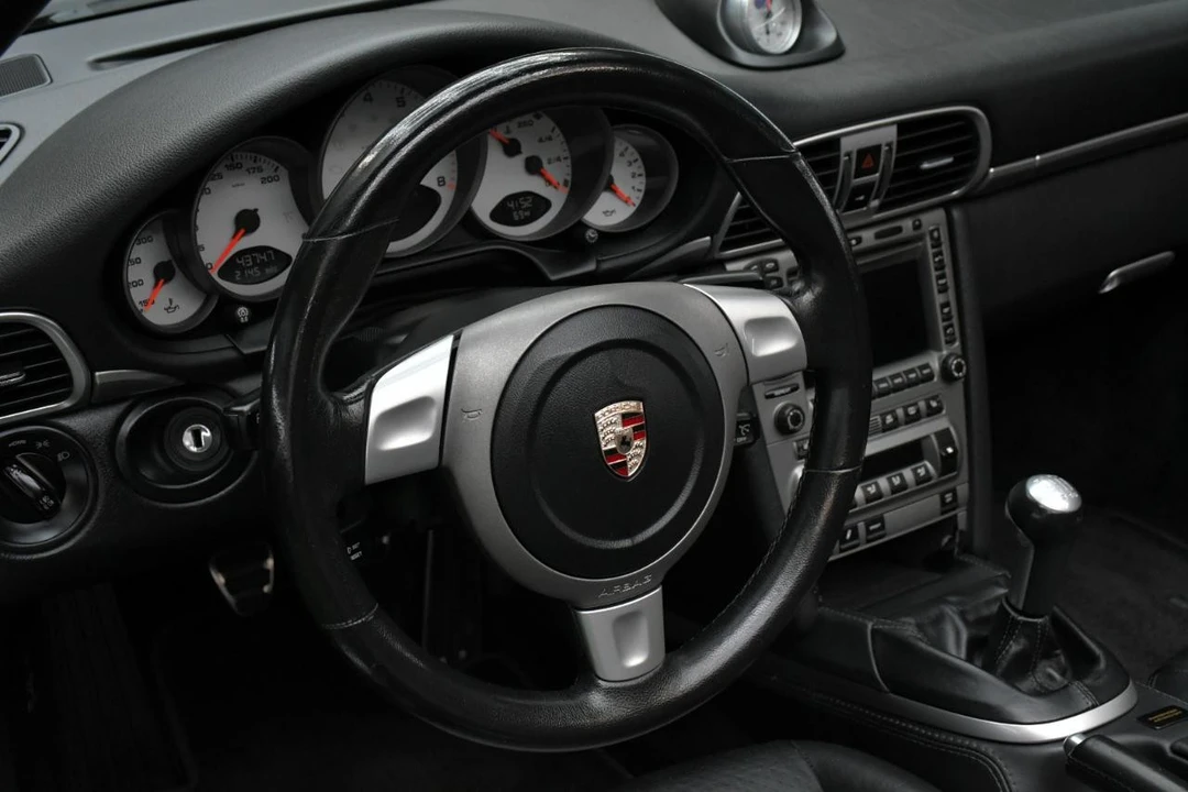 2006 Porsche - Image 16 of 31