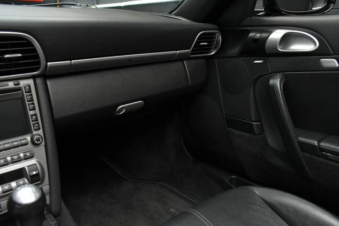 2006 Porsche - Image 25 of 31