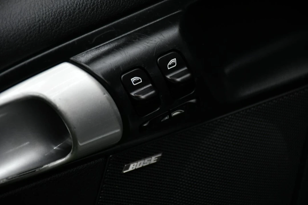2006 Porsche - Image 14 of 31