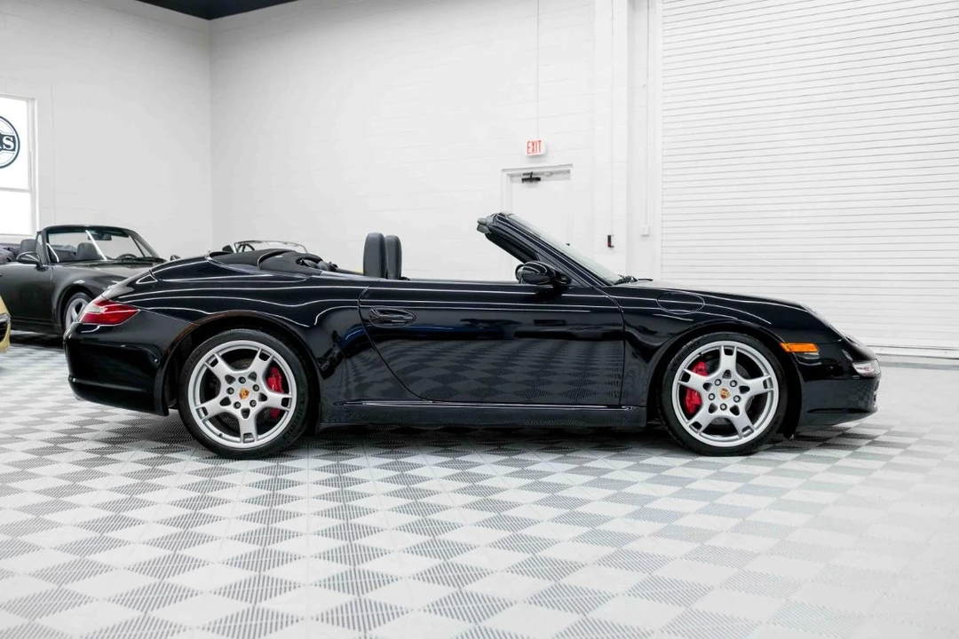 2006 Porsche - Image 7 of 31