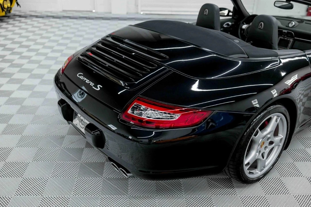 2006 Porsche - Image 21 of 31