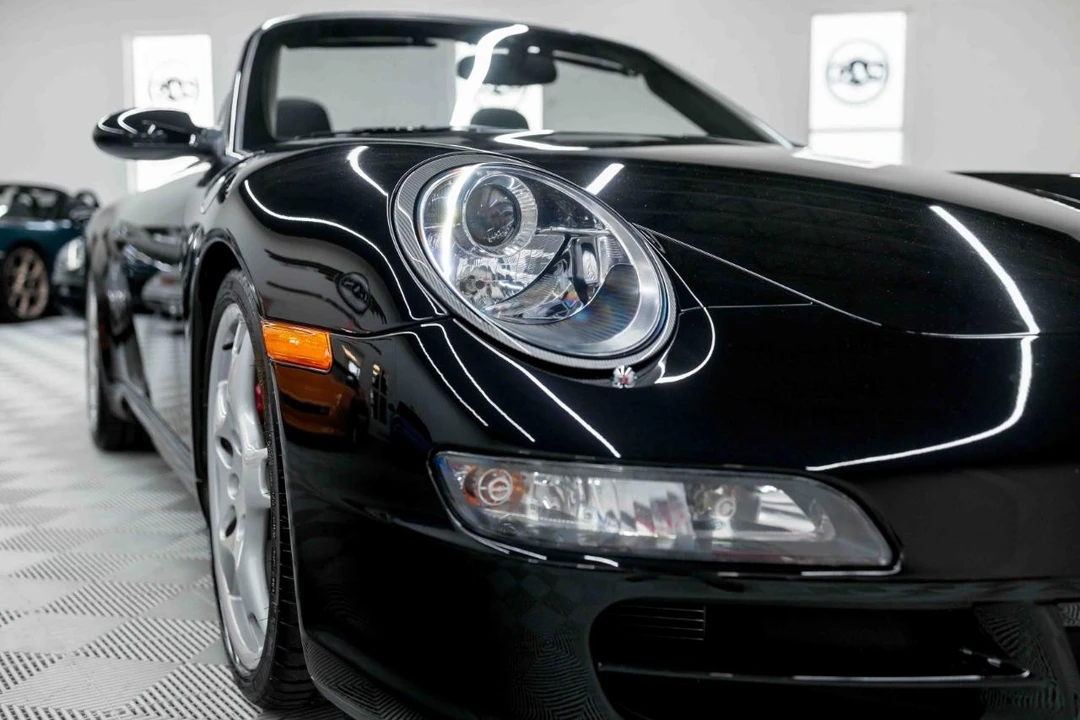 2006 Porsche - Image 14 of 31
