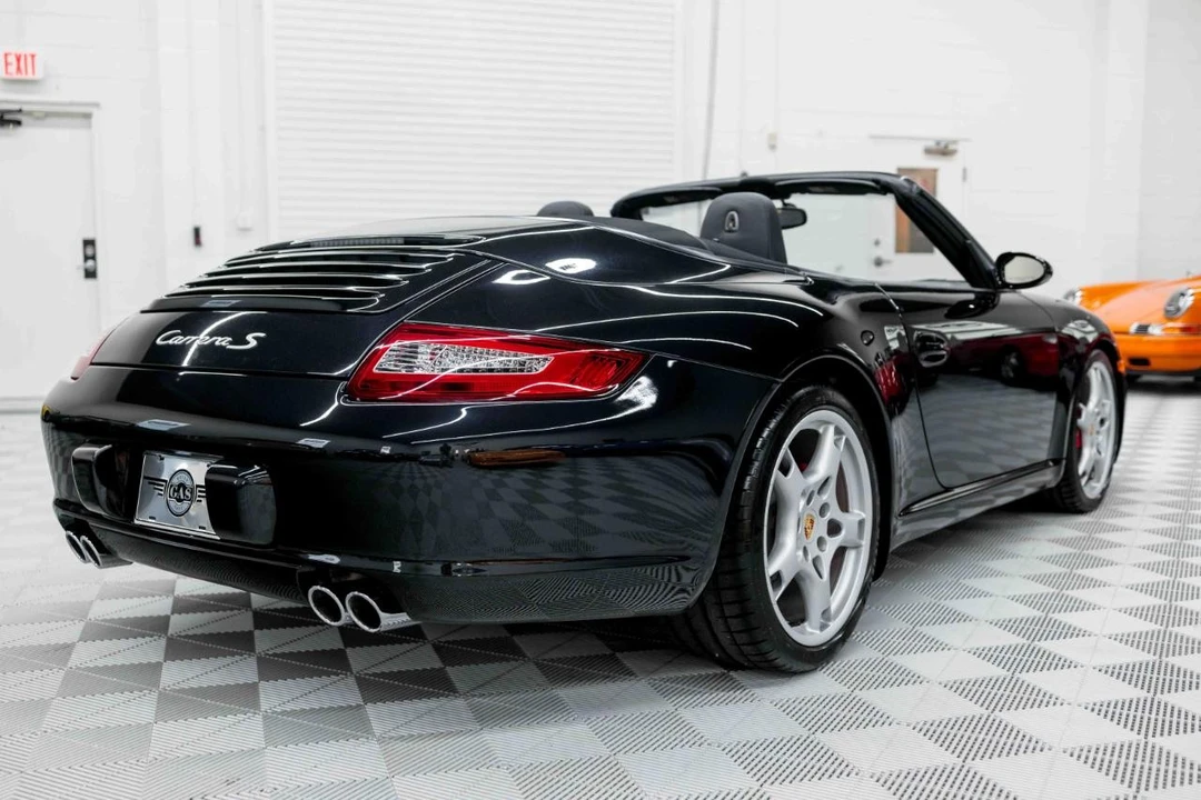 2006 Porsche - Image 8 of 31