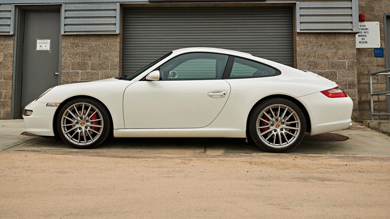 2006 Porsche 997 Carrera S - Image 17 of 31