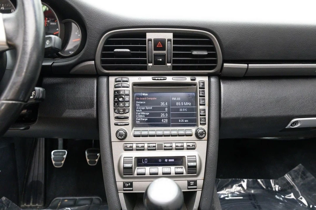 2006 Porsche - Image 24 of 31